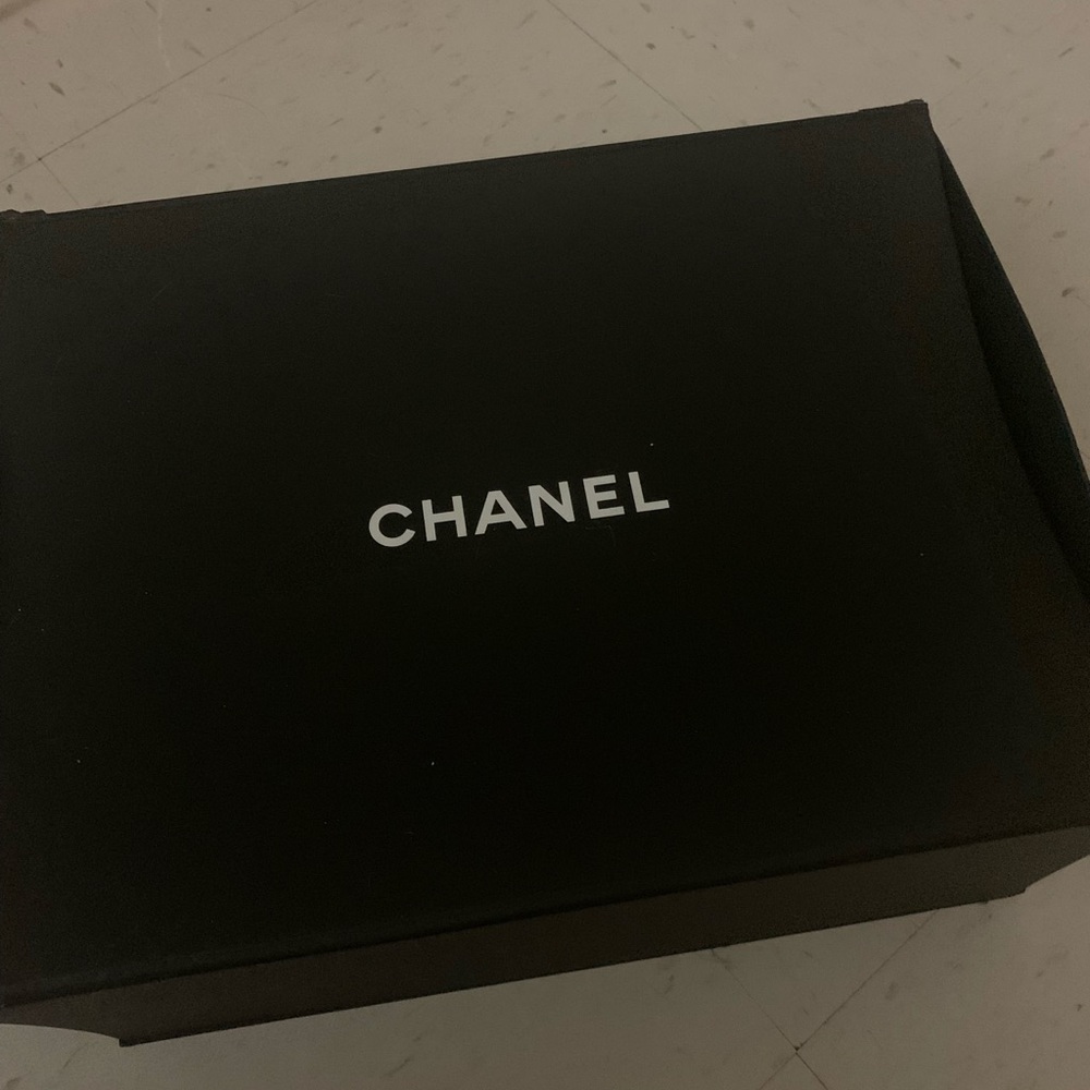 Chanel quilted bag